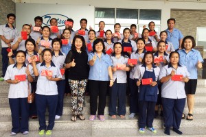 15  พฤษภาคม 2558 มอบทุนการศึกษาบุตรพนักงาน