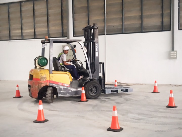 อบรมการขับรถ Forklift